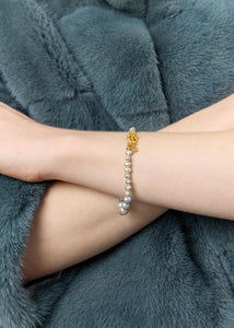 Lotus armbånd med Grå Ferskvandsperler - guldbelagt