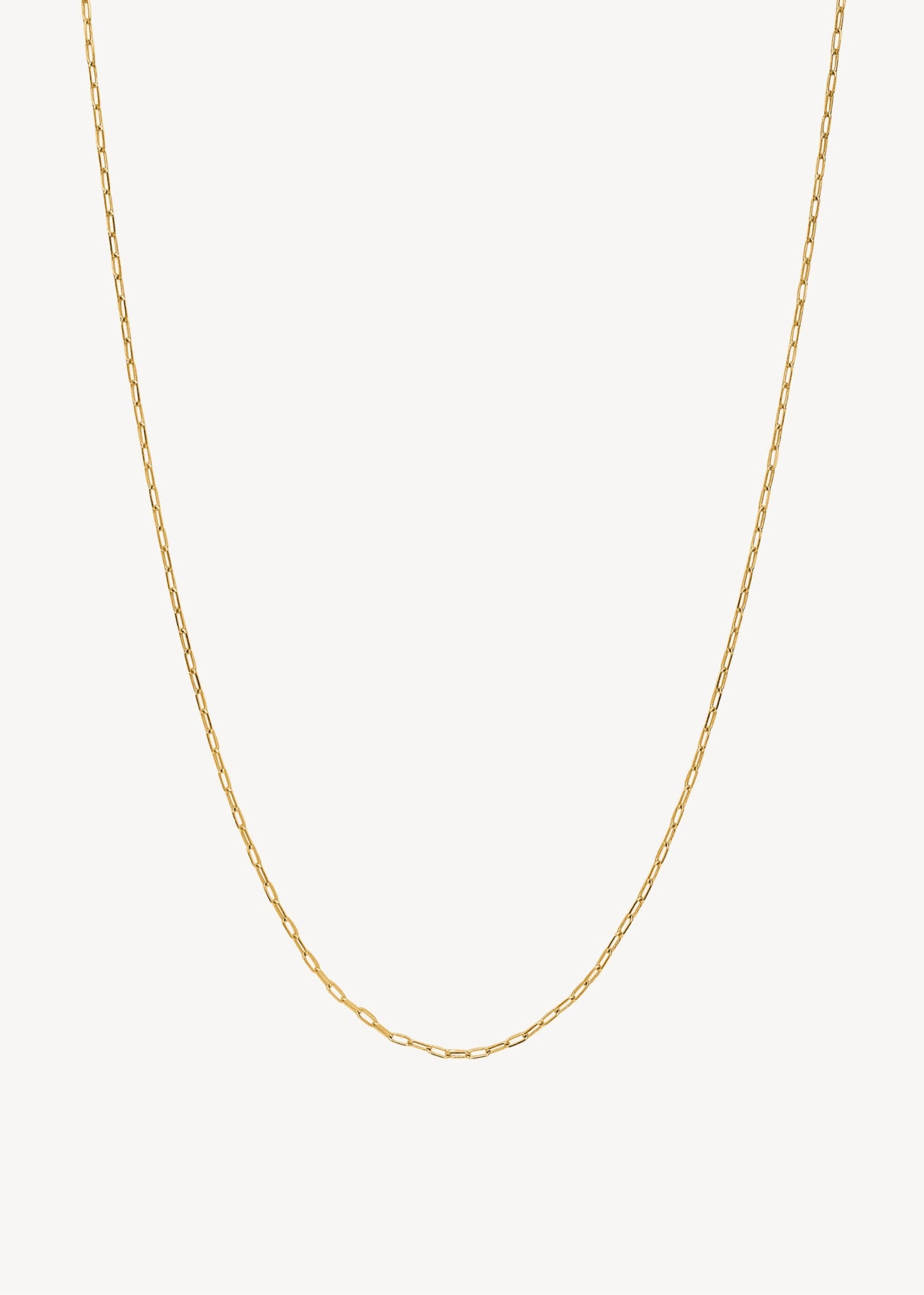 Smuk garland halskæde fra carré jewellery i guldbelagt sterling sølv med 1x1 figaro viklinger led, perfekt til vedhæng og smuk gave til hende og ham 
