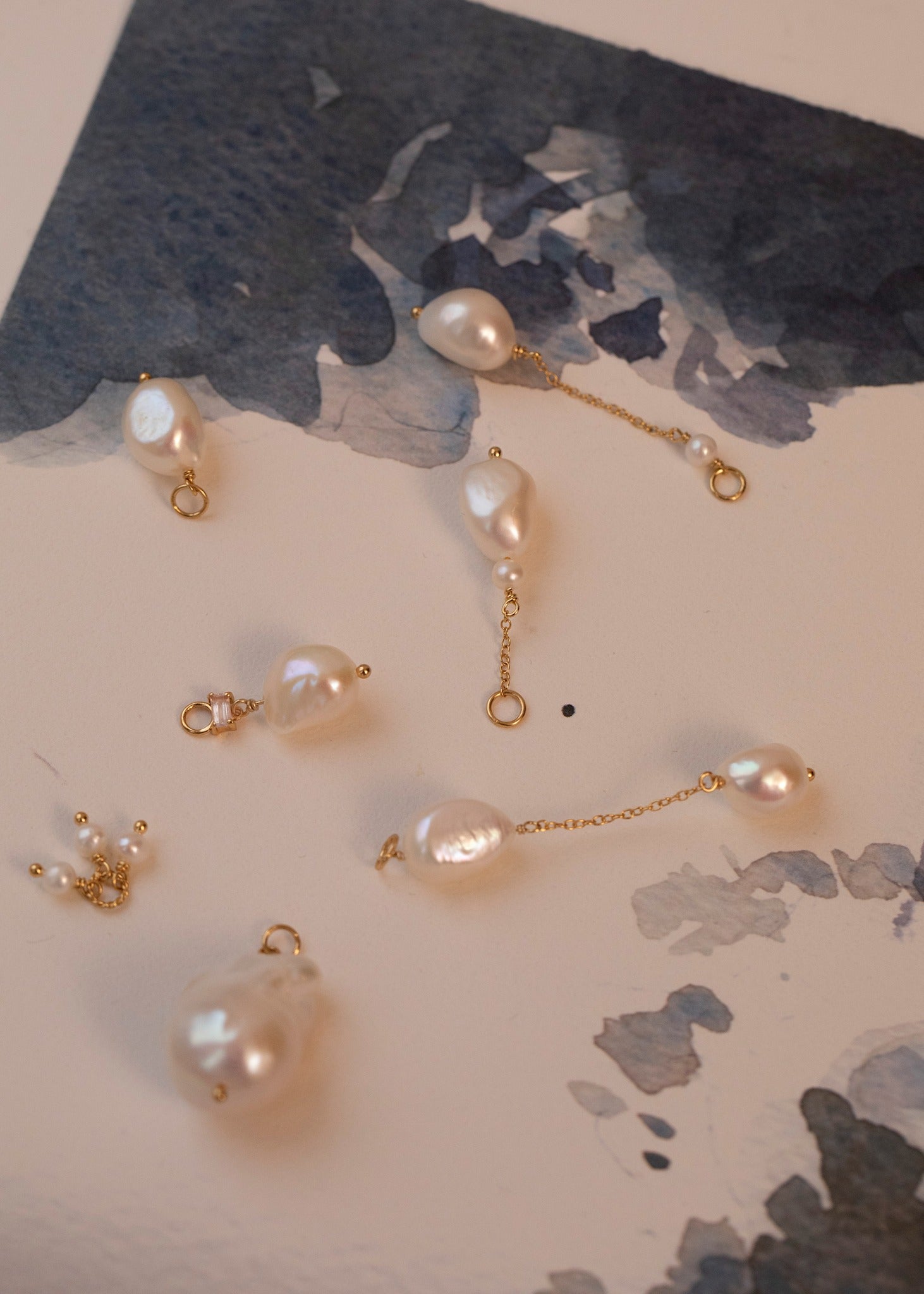 Bibi charm med Perle - guldbelagt
