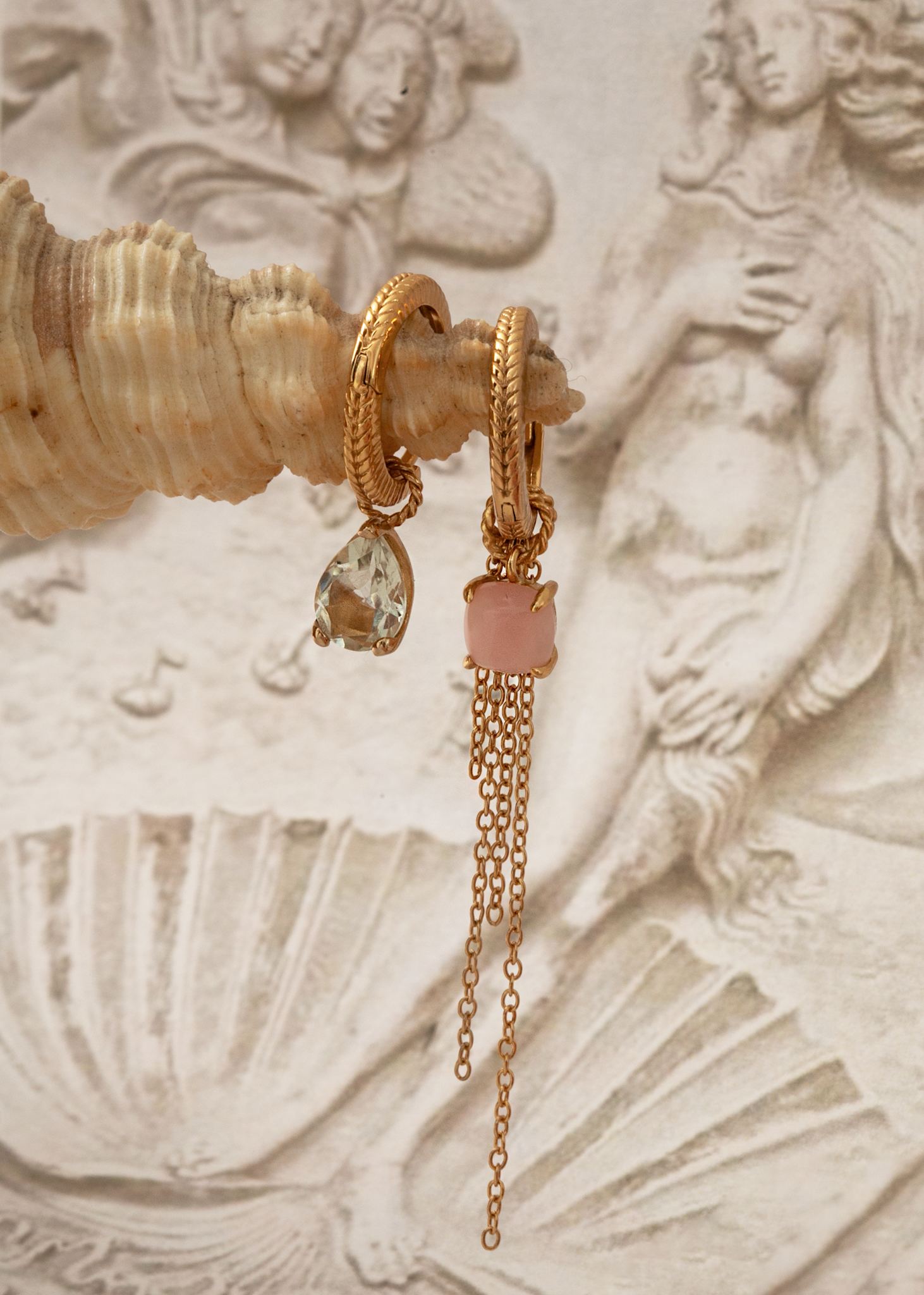 Tara charm med Pink Opal 1 stk - guldbelagt