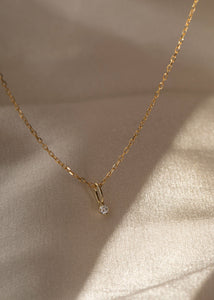 10-Karat Prism vedhæng med Diamant