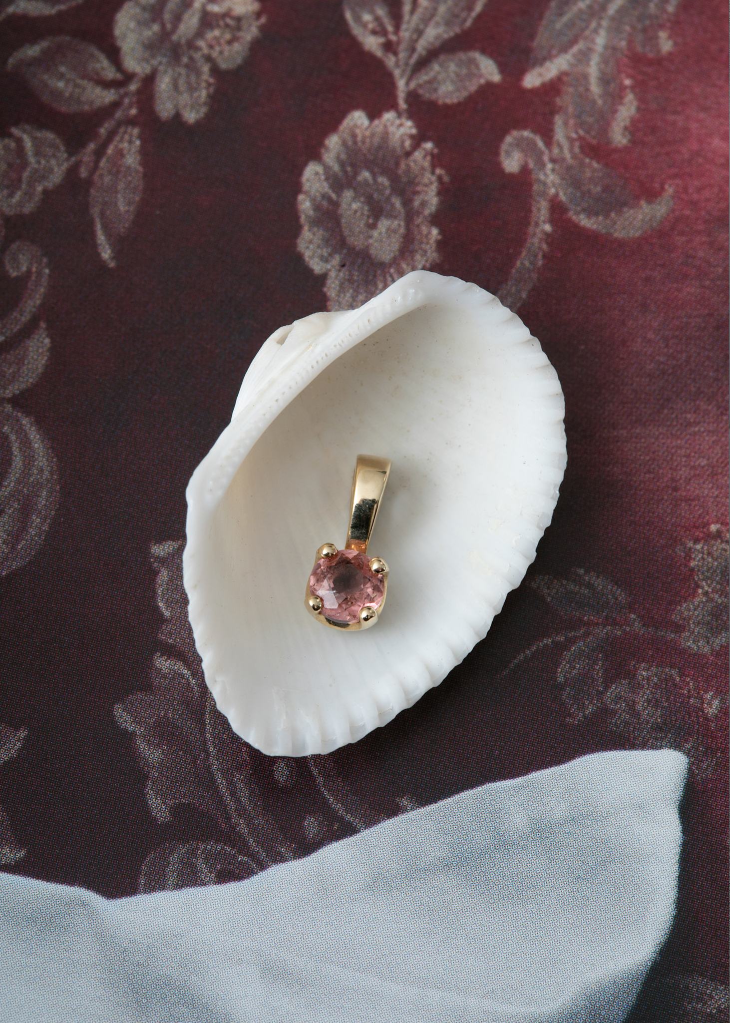 10-karat Rainbow vedhæng med Pink Turmalin