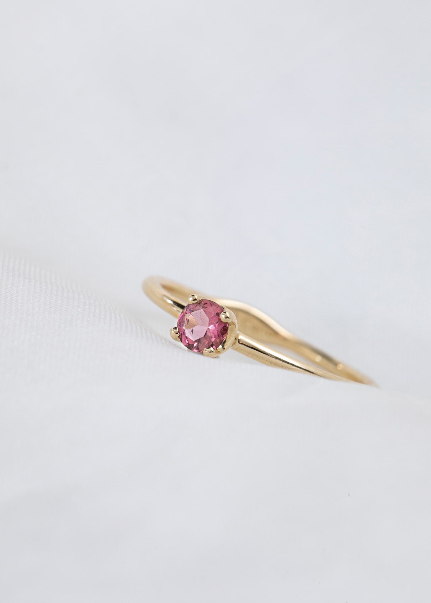 10-Karat Iris ring med Pink Turmalin