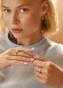 10-karat Venus ring med Blå Topas
