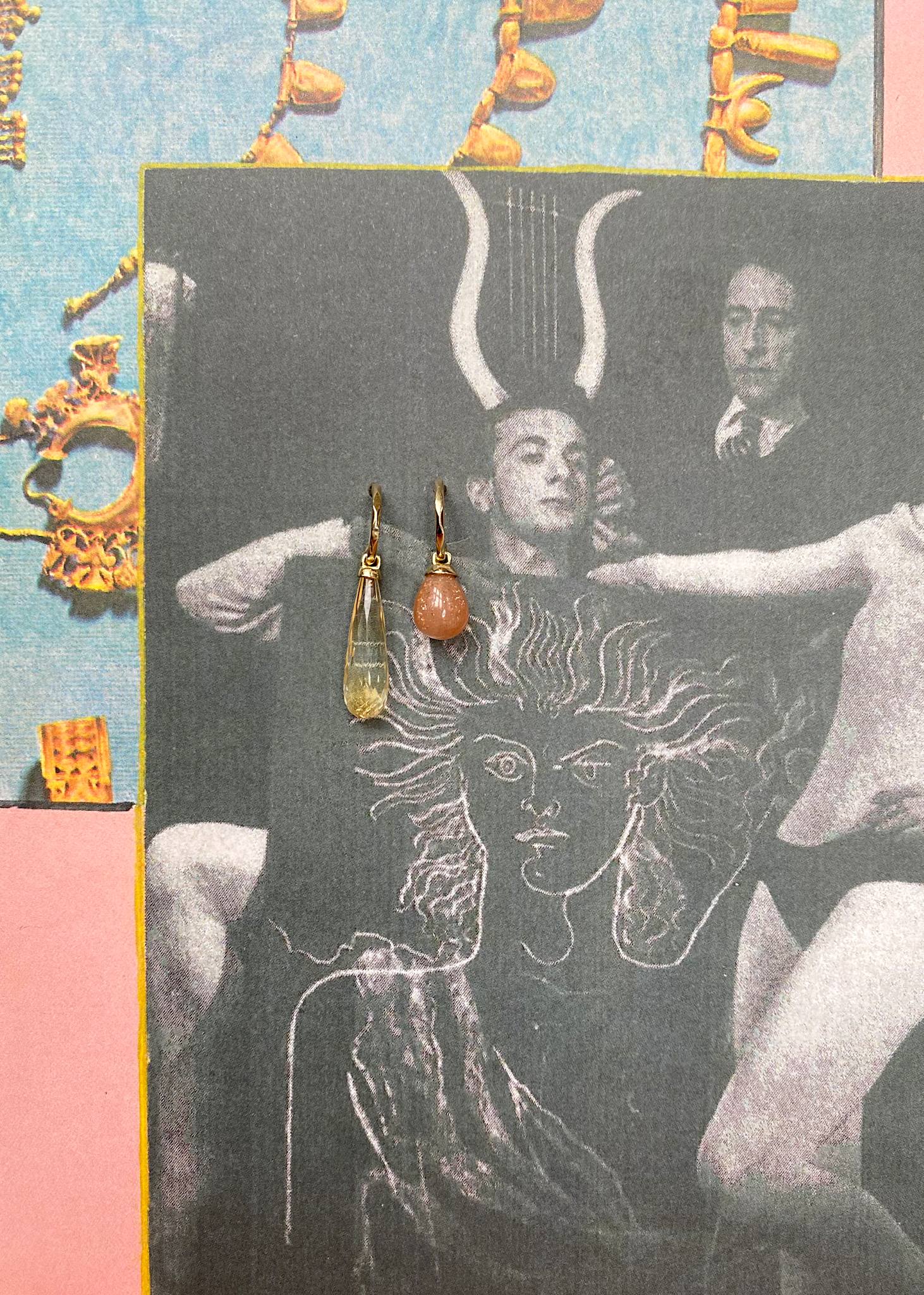 10-Karat Drop charm med Solsten