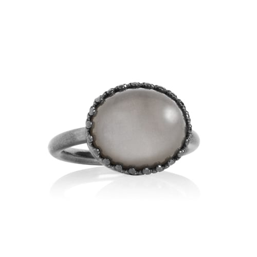 Ceos ring med Grå Månesten - oxideret sølv